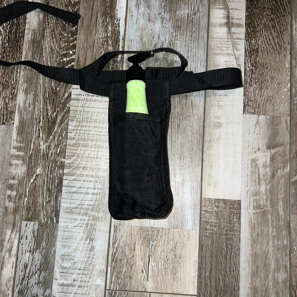 Black Masseuse Oil/Lotion Holster